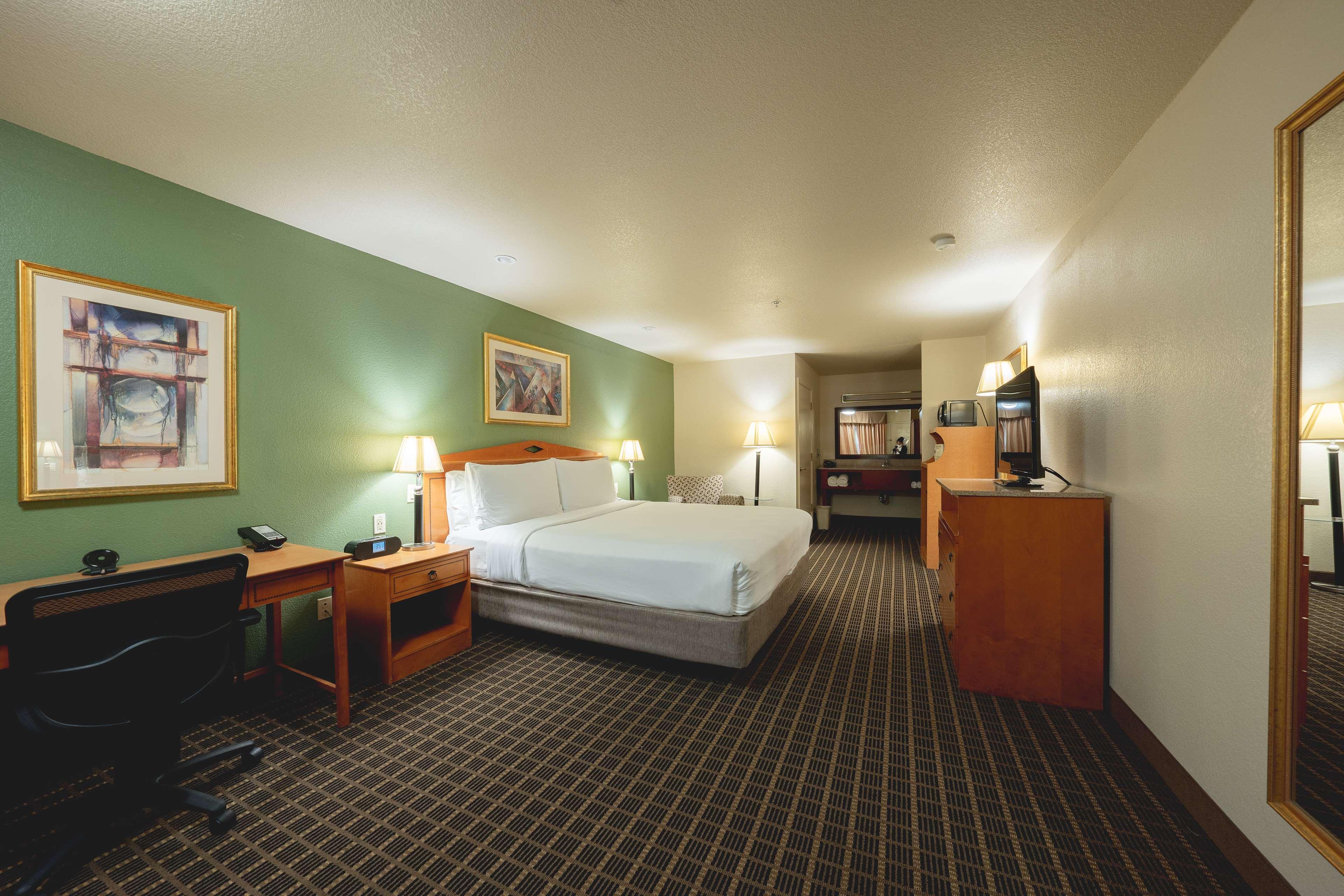 Surestayplus By Western Hotel 3*