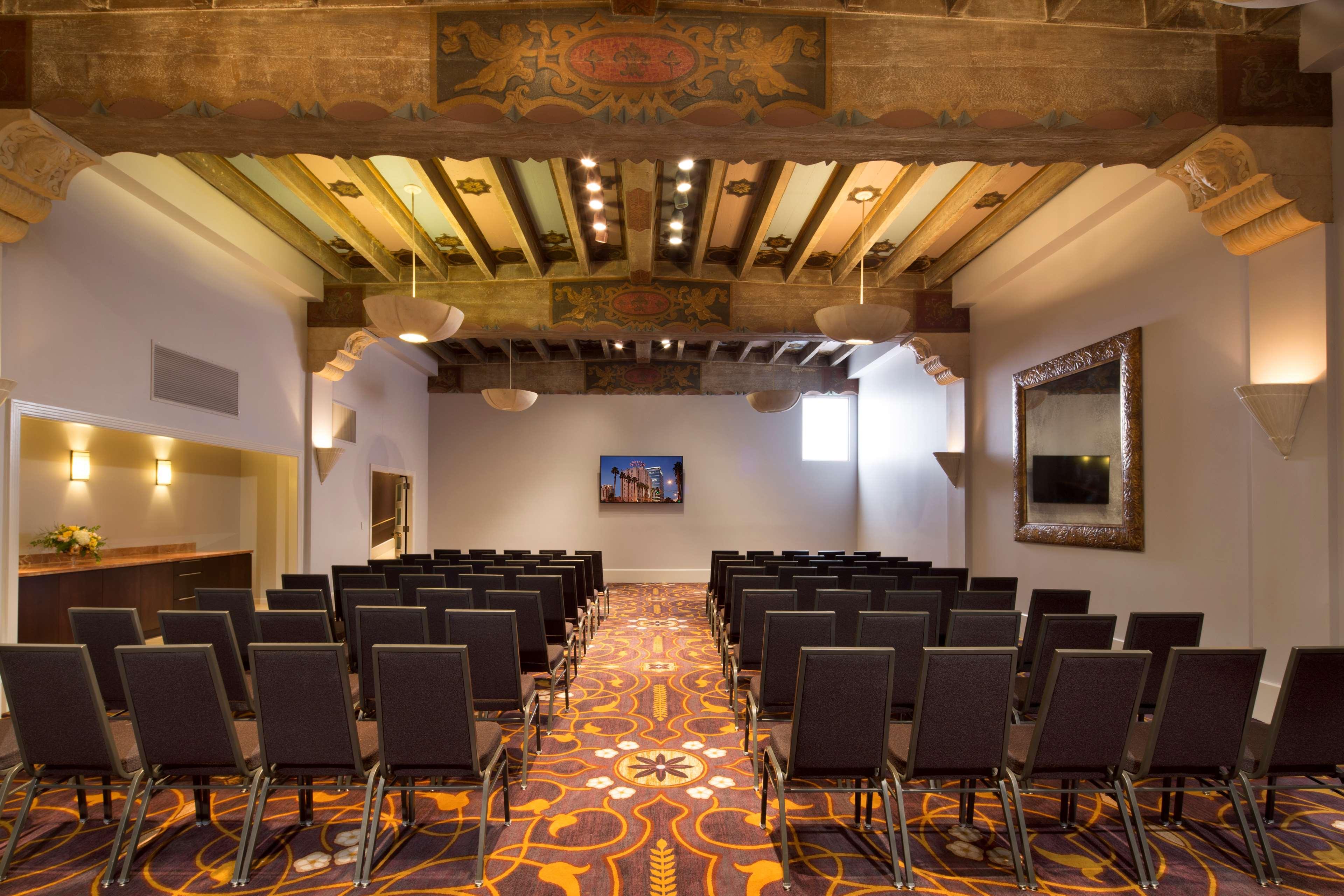 De Anza Hotel 4*