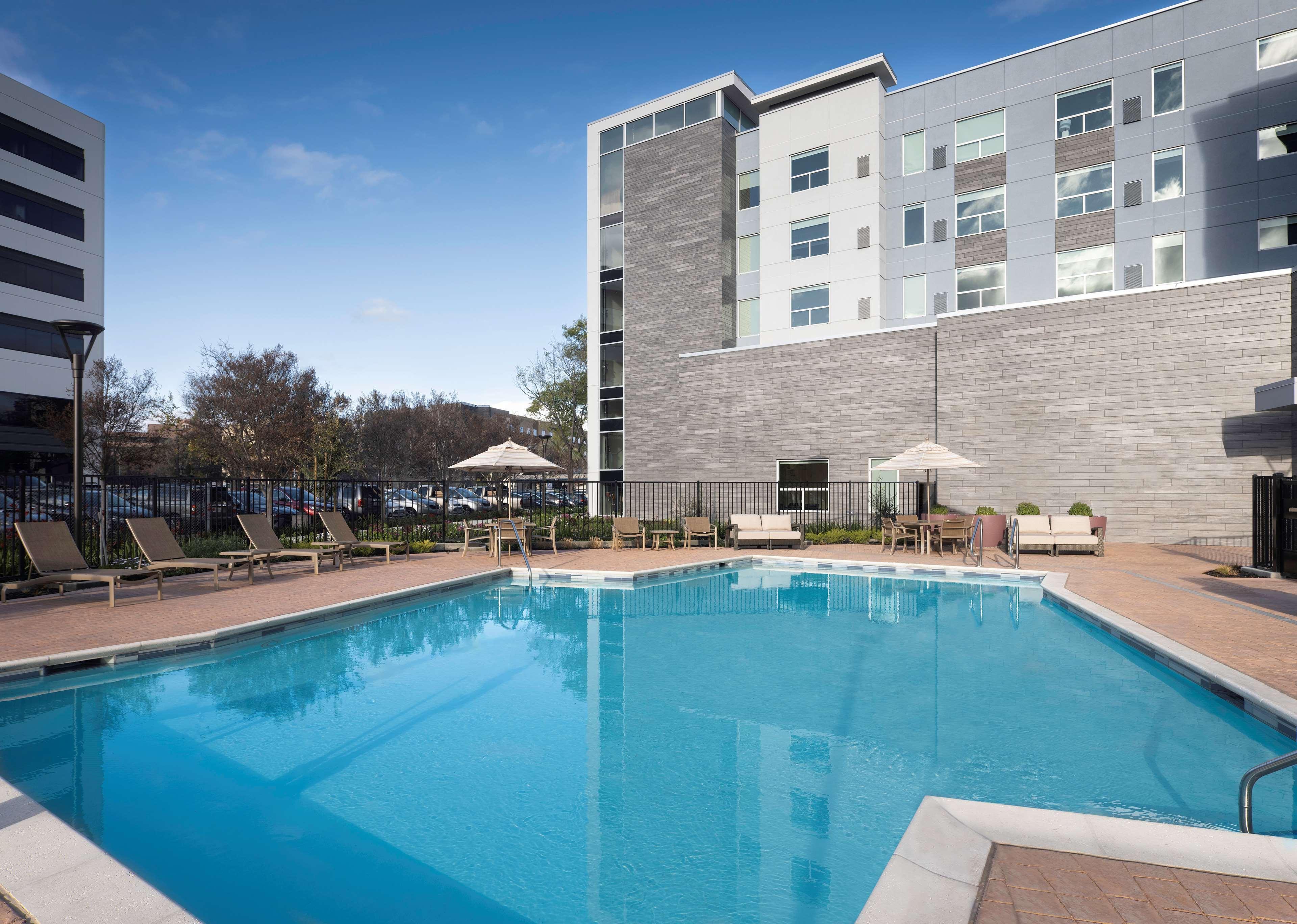 Hotel Hyatt House Airport 3*