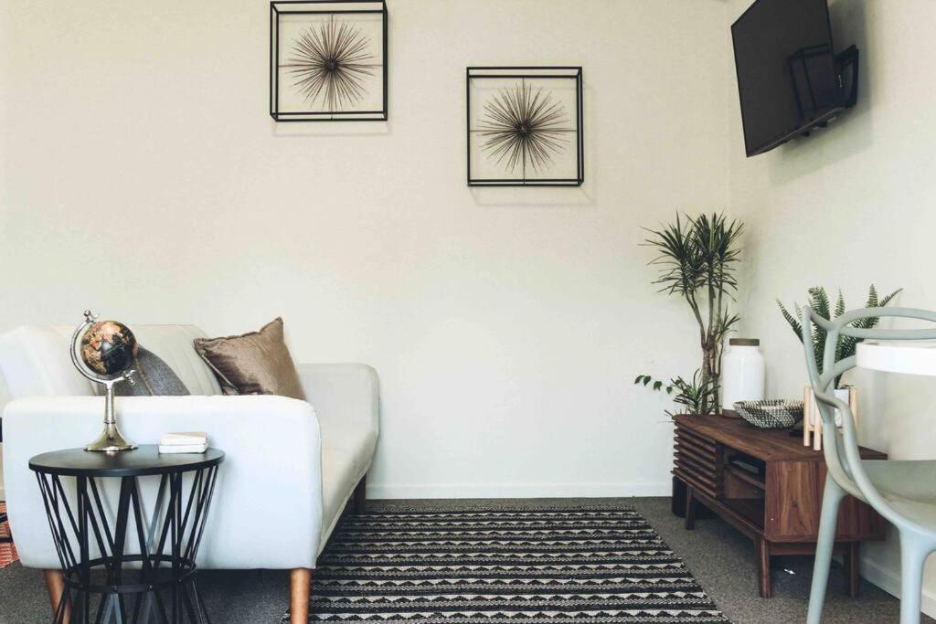 Relax In A Quaint Private And Cozy