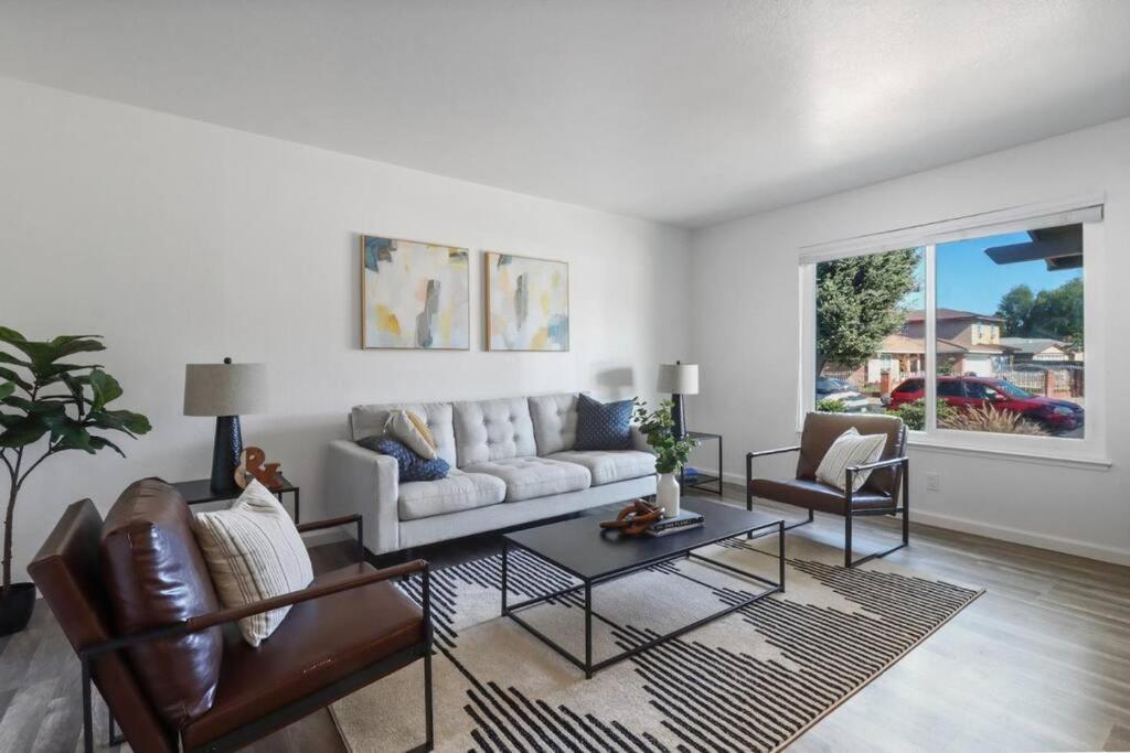 Lovely 3 Brs Pet-friendly House In * San Jose