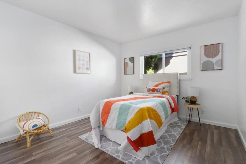 Lovely 3 Brs Pet-friendly House In Apartment
