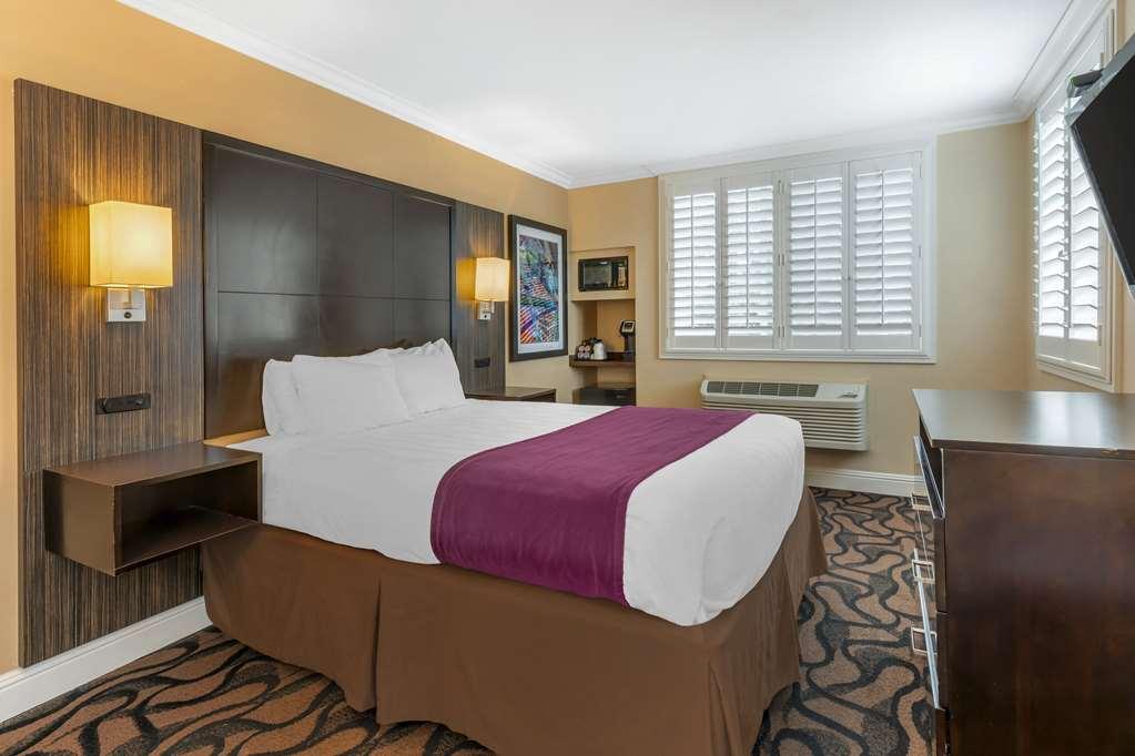 Motel Western Airport Plaza 3*