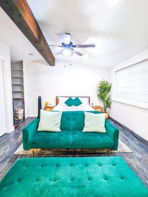 Casita Hosum: Modern Wfh Garden W/ Gazebo Outdoor Kitchen & Bbq * San Jose