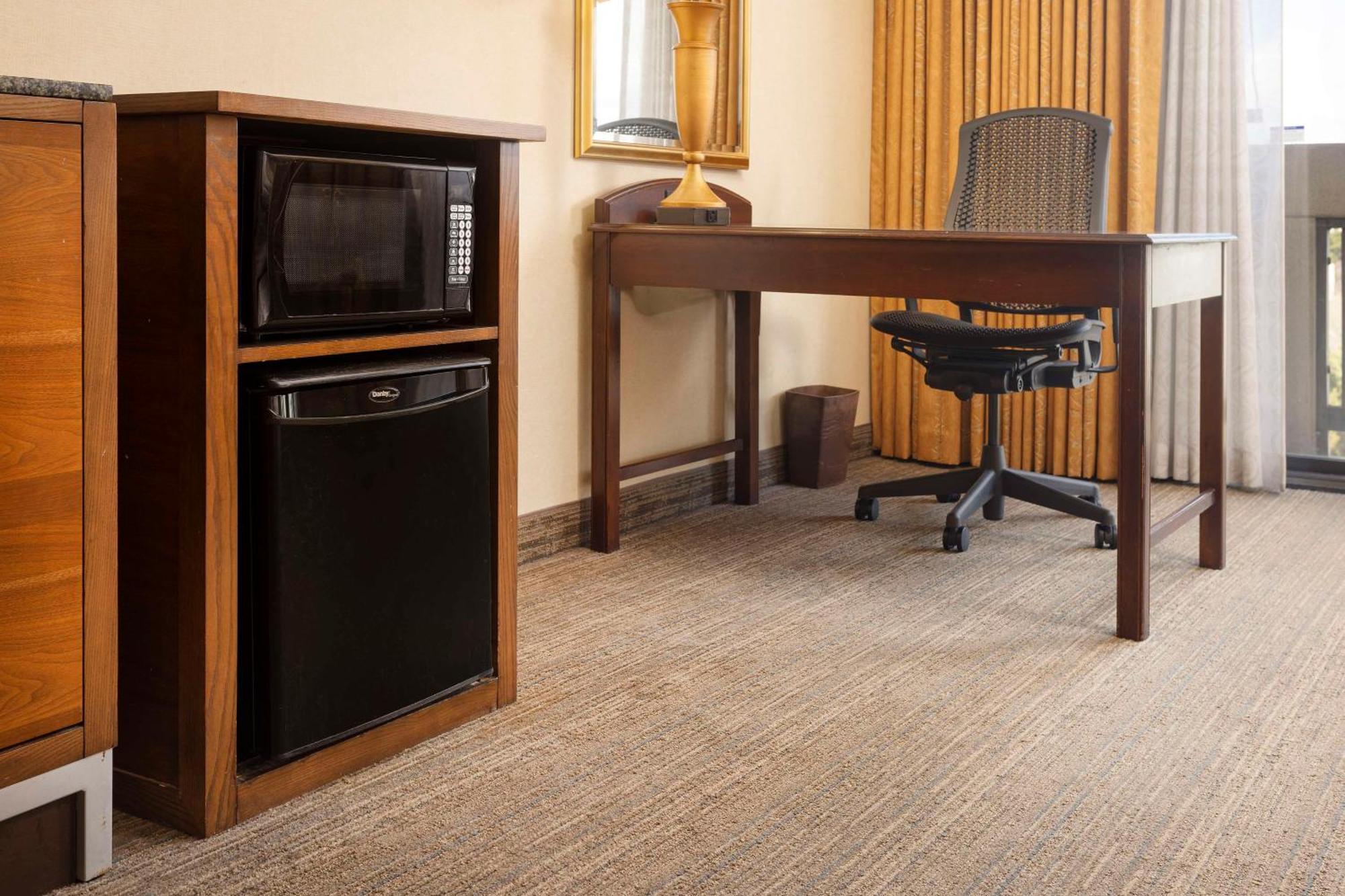 Doubletree By Hilton Hotel 4*