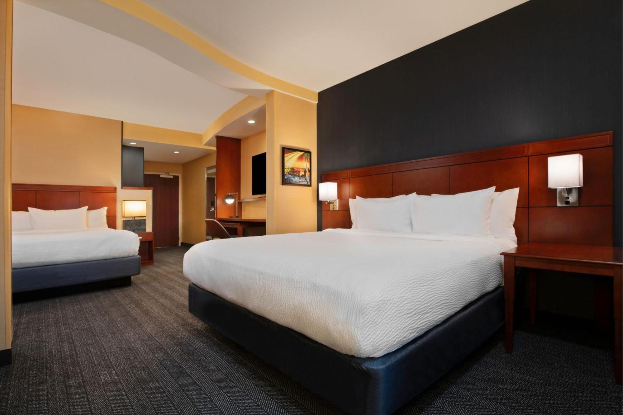 Courtyard By Marriott North/ Silicon Valley 3*