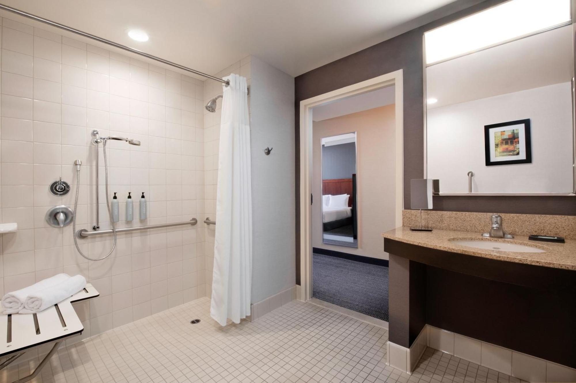 Courtyard By Marriott North/ Silicon Valley 3*