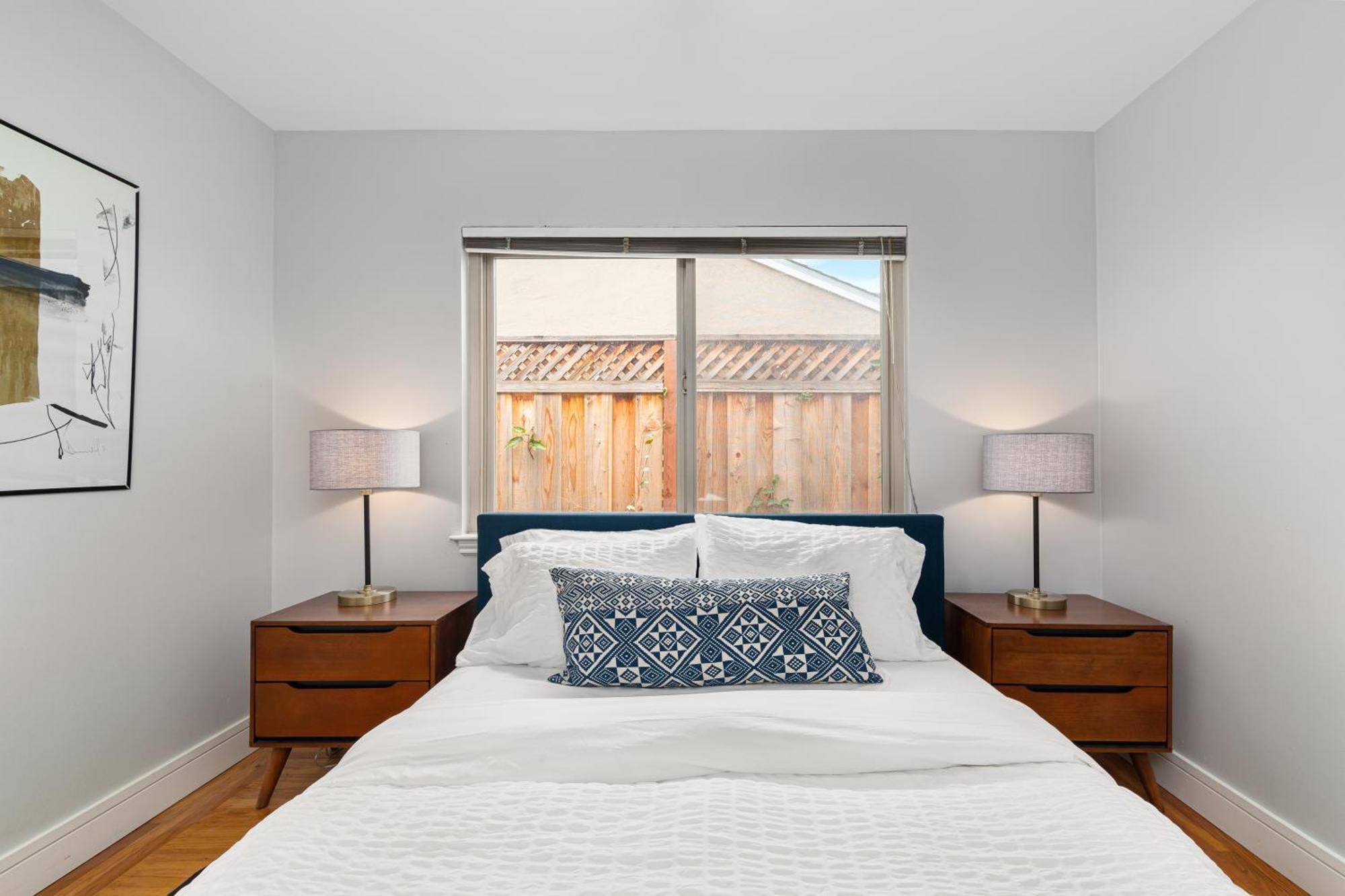 Holiday home @ Marbella Lane - Immaculate & Cozy 3br