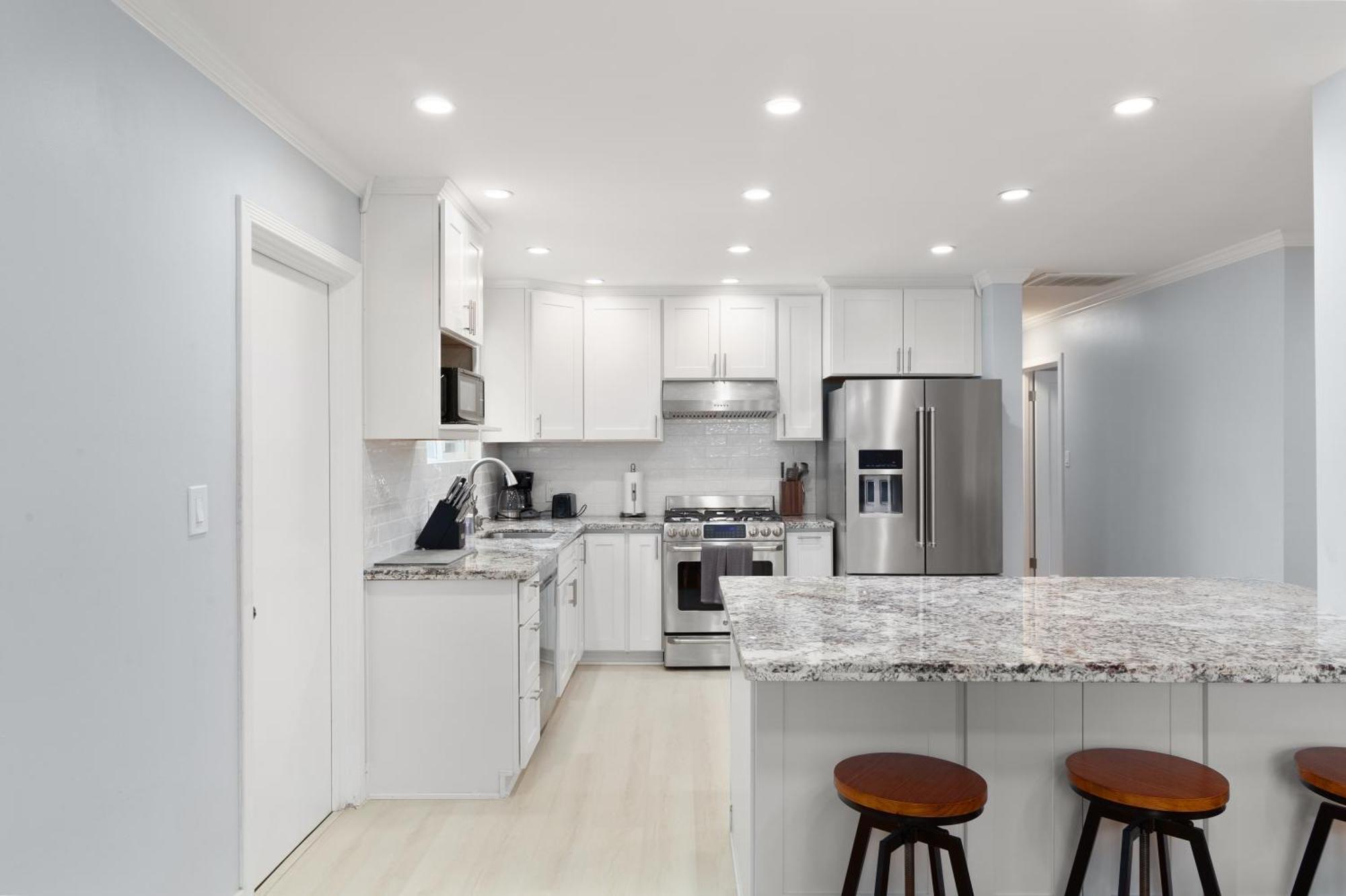 @ Marbella Lane - Immaculate & Cozy 3br * San Jose