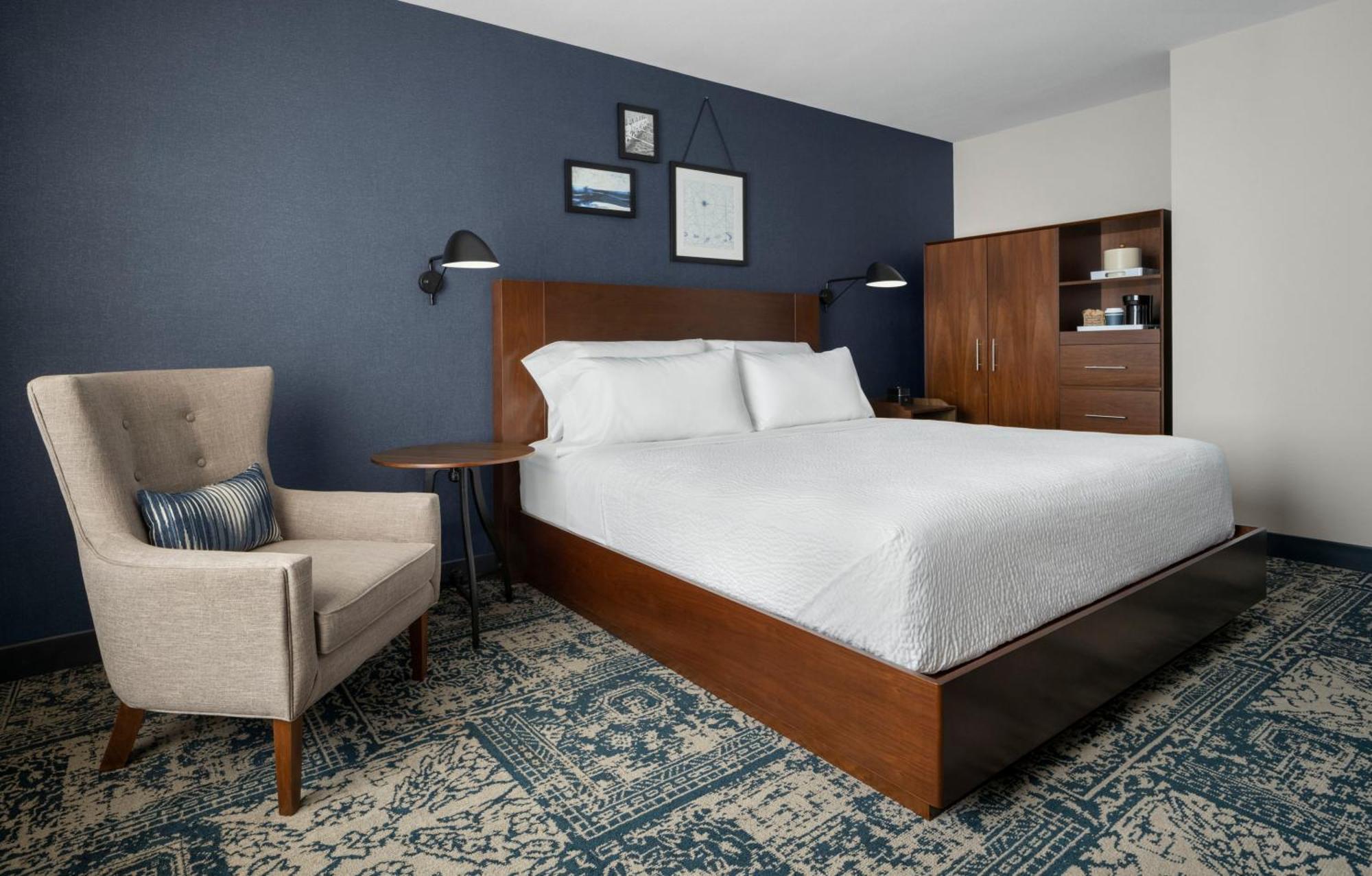 Four Points By Sheraton Downtown