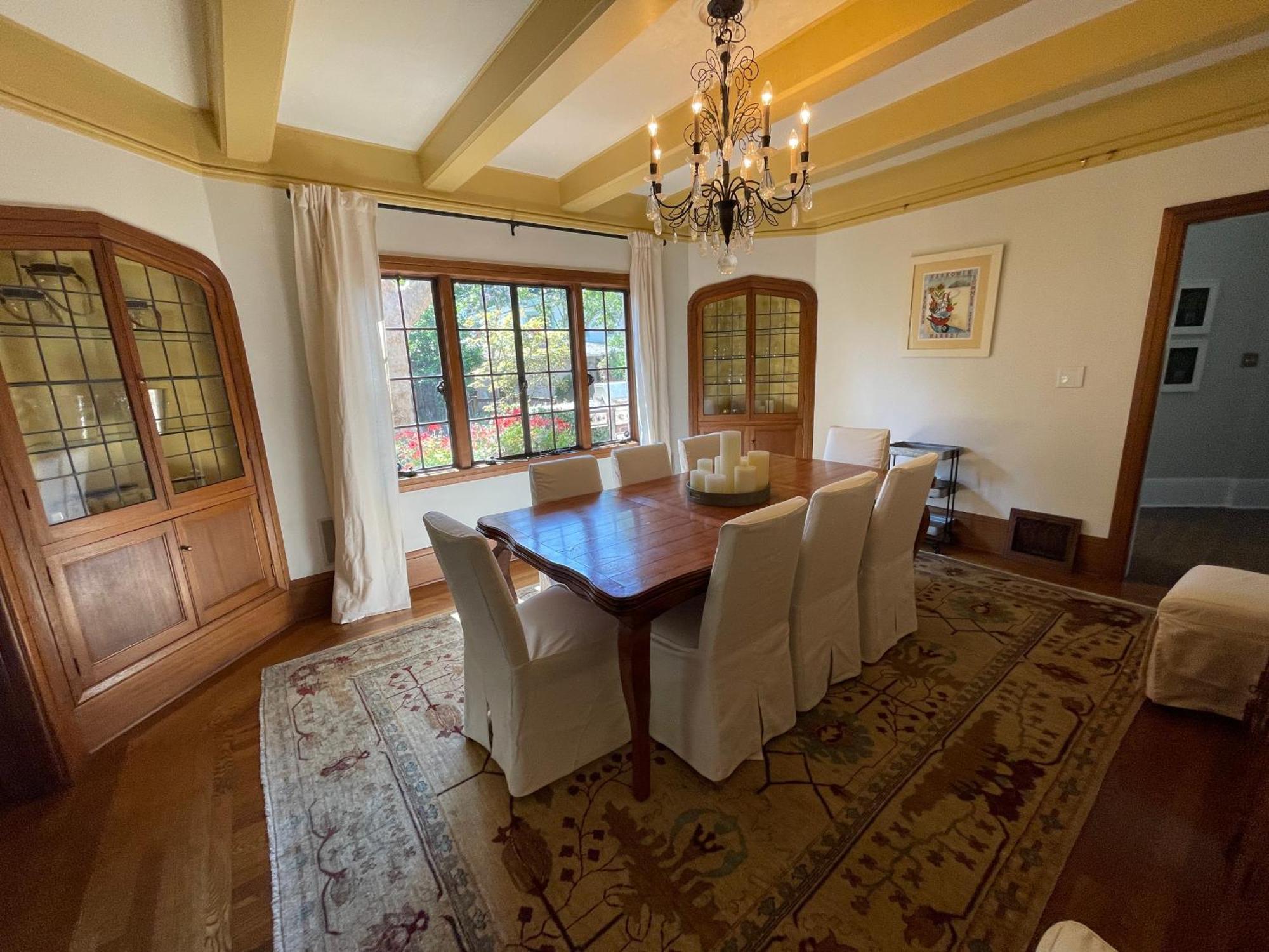 Timeless Tudor W/ Game Room, Pool Table & Hot Tub