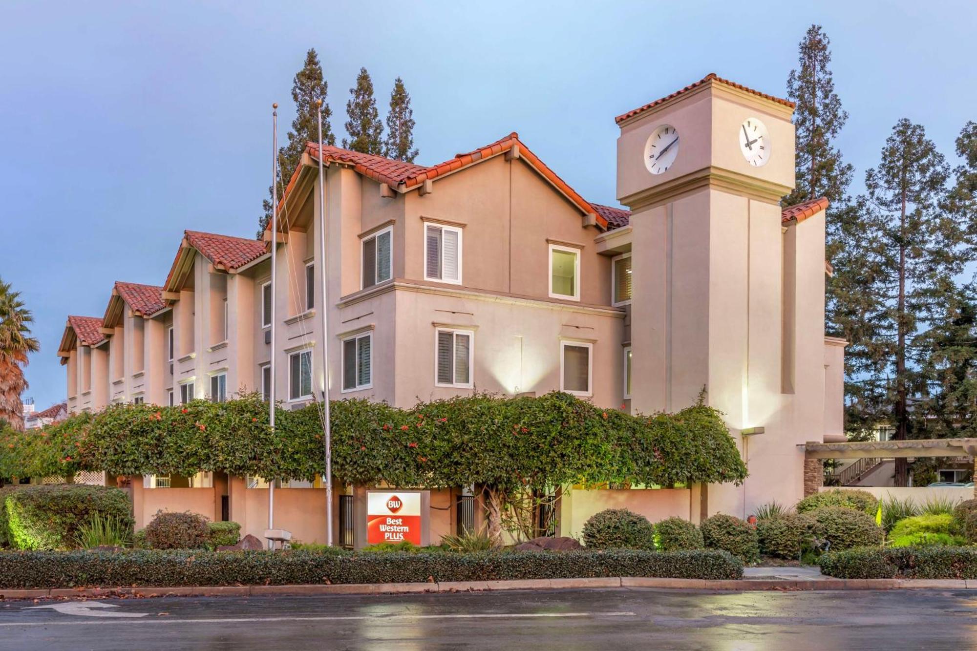 Motel Western Airport Plaza 3*
