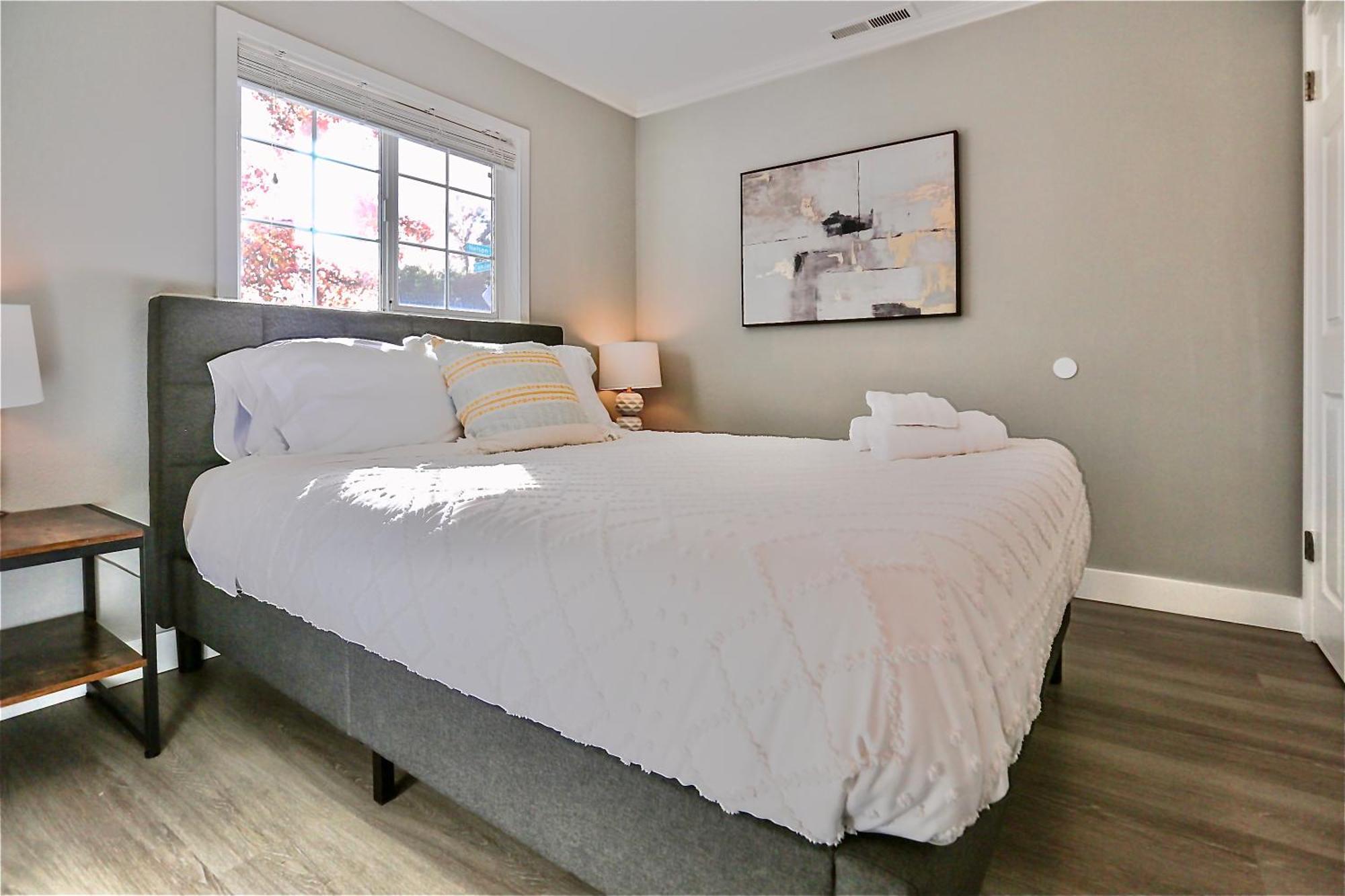 4br Sweet Prime Location - 2 Master Br *