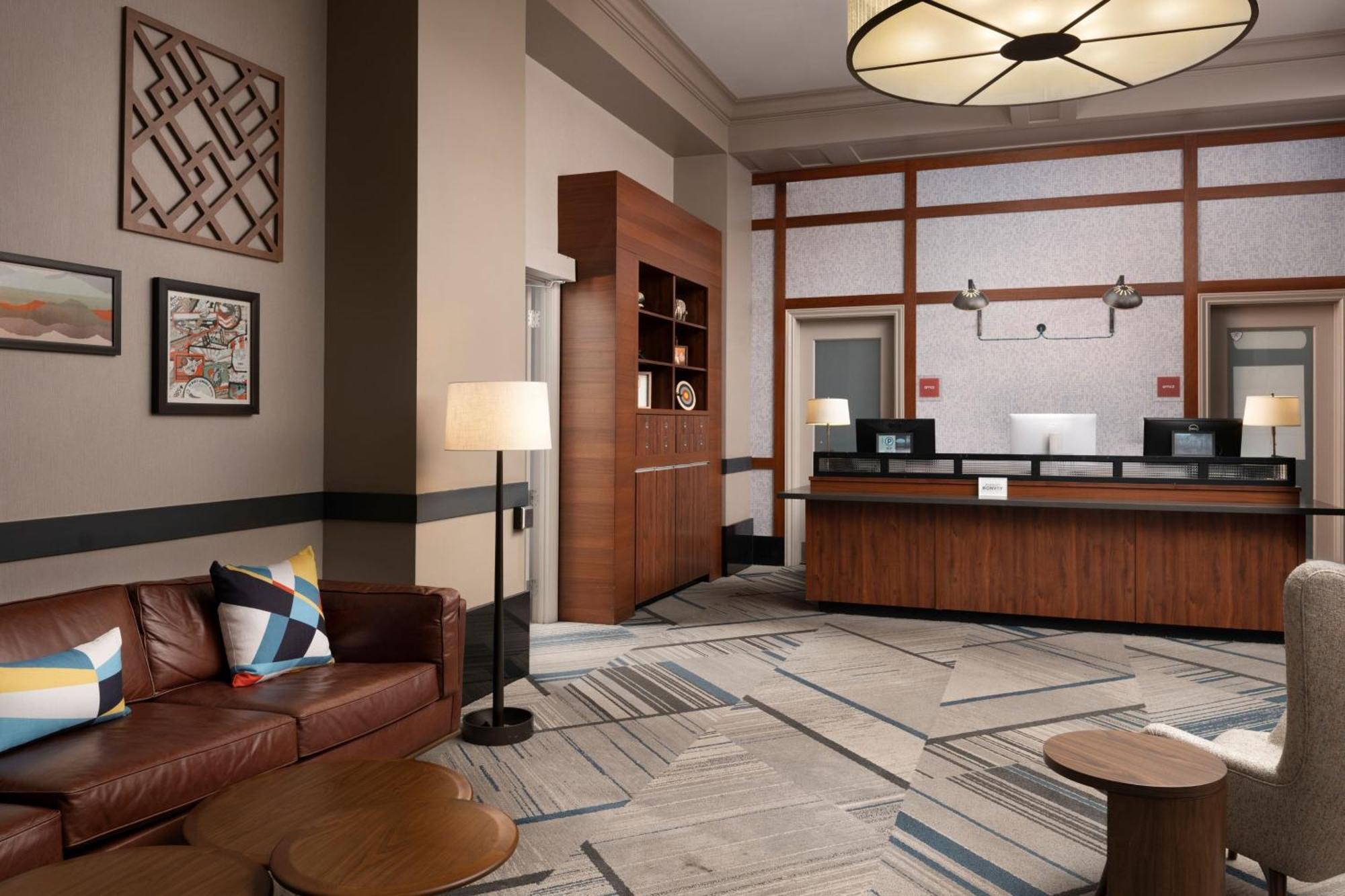 Four Points By Sheraton Downtown