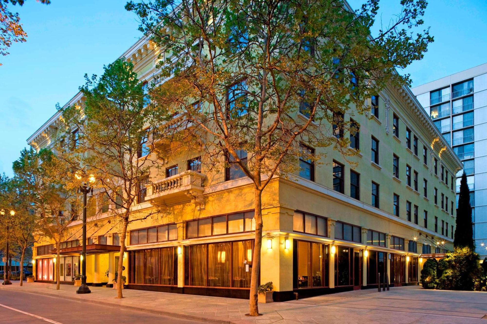 Four Points By Sheraton Downtown Hotel