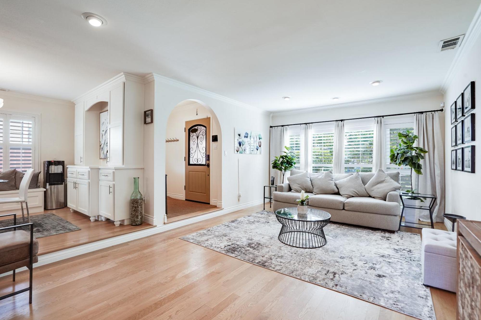 Relax In A Gorgeous 6 Person Quaint Holiday home San Jose