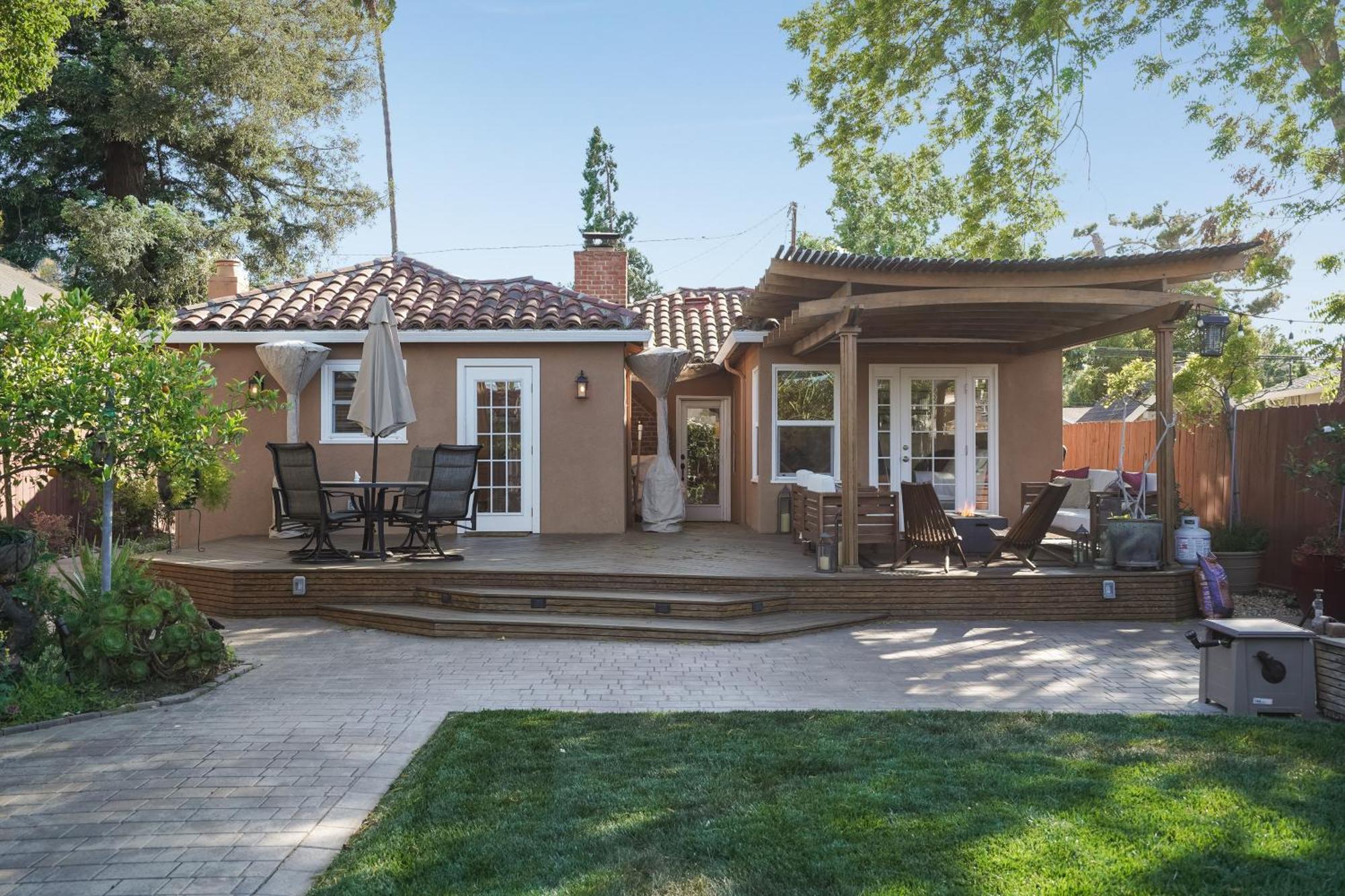 Relax In A Gorgeous 6 Person Quaint Holiday home *