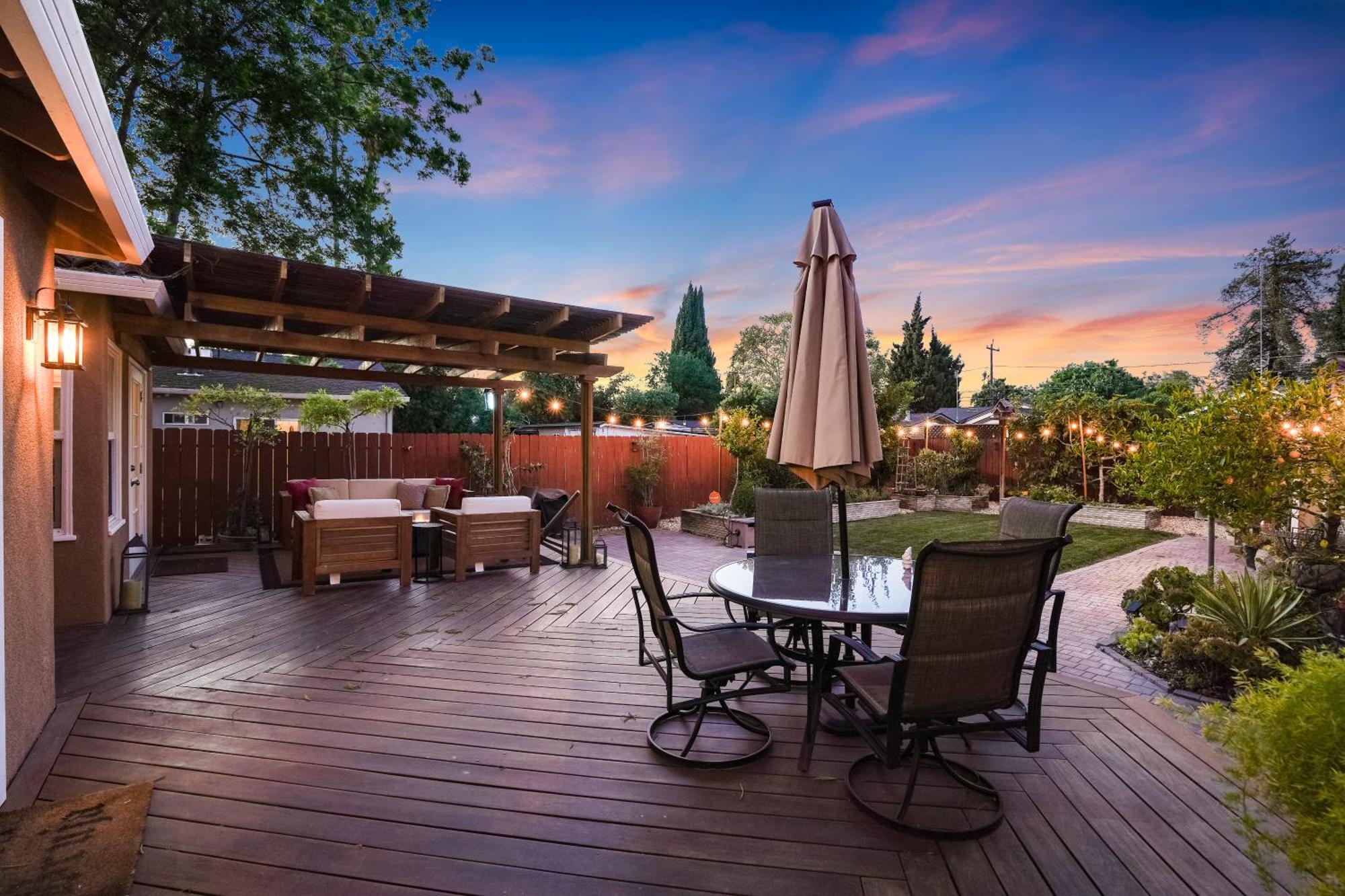 Relax In A Gorgeous 6 Person Quaint San Jose