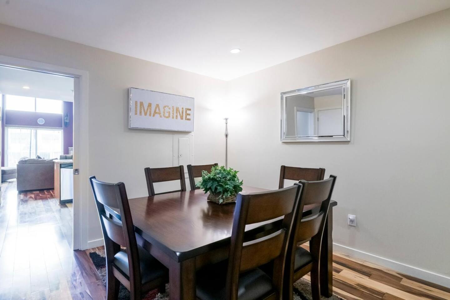 Sj Elite Loft Sleek Sophistication Holiday home