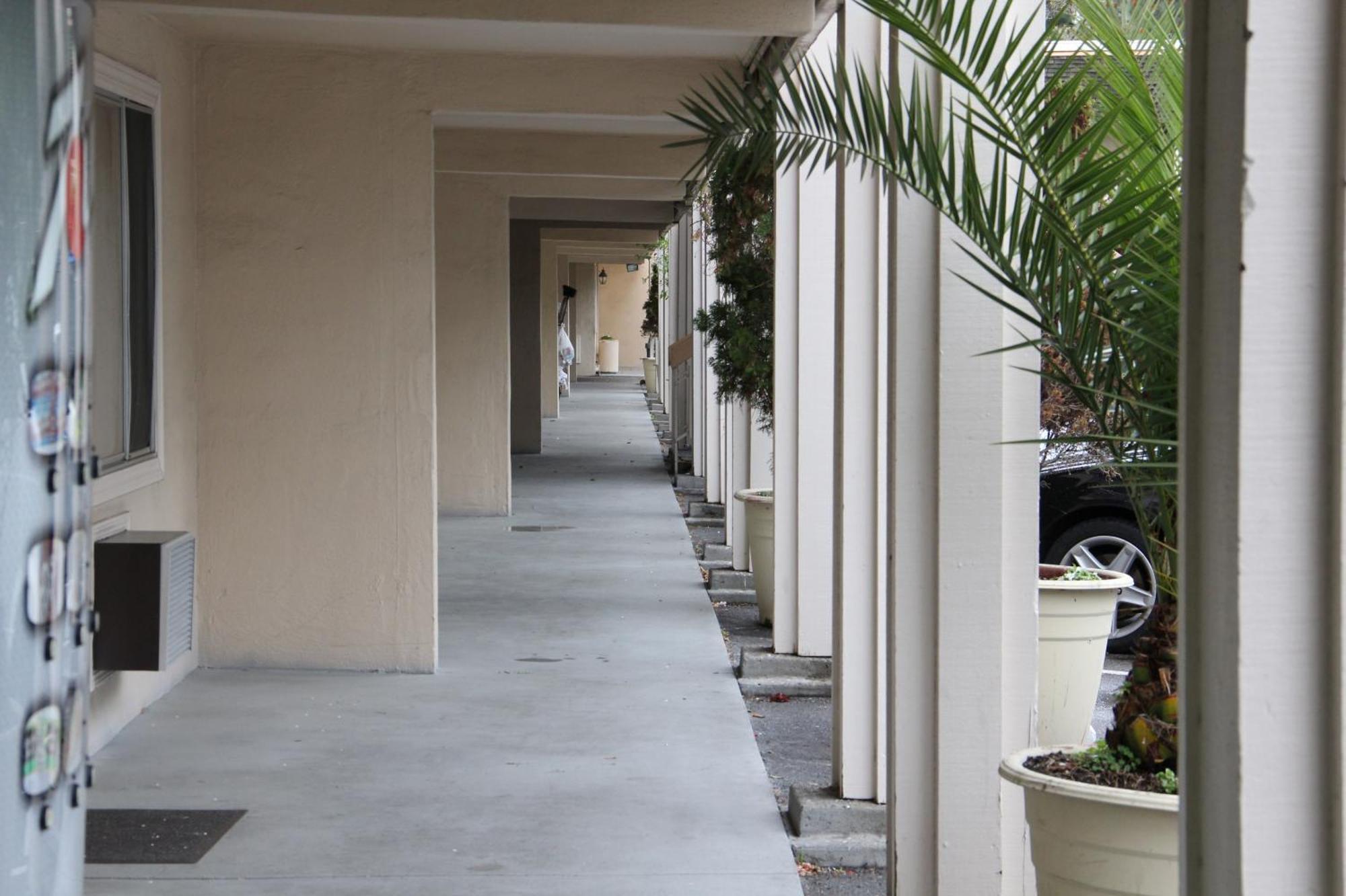 Motel Caravelle Extended