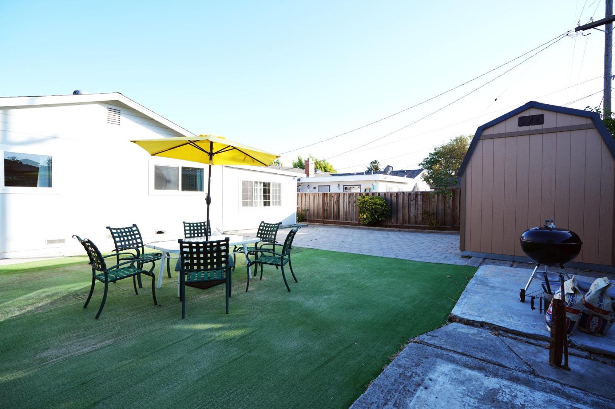 Spacious Lux 3br: Prime Location *