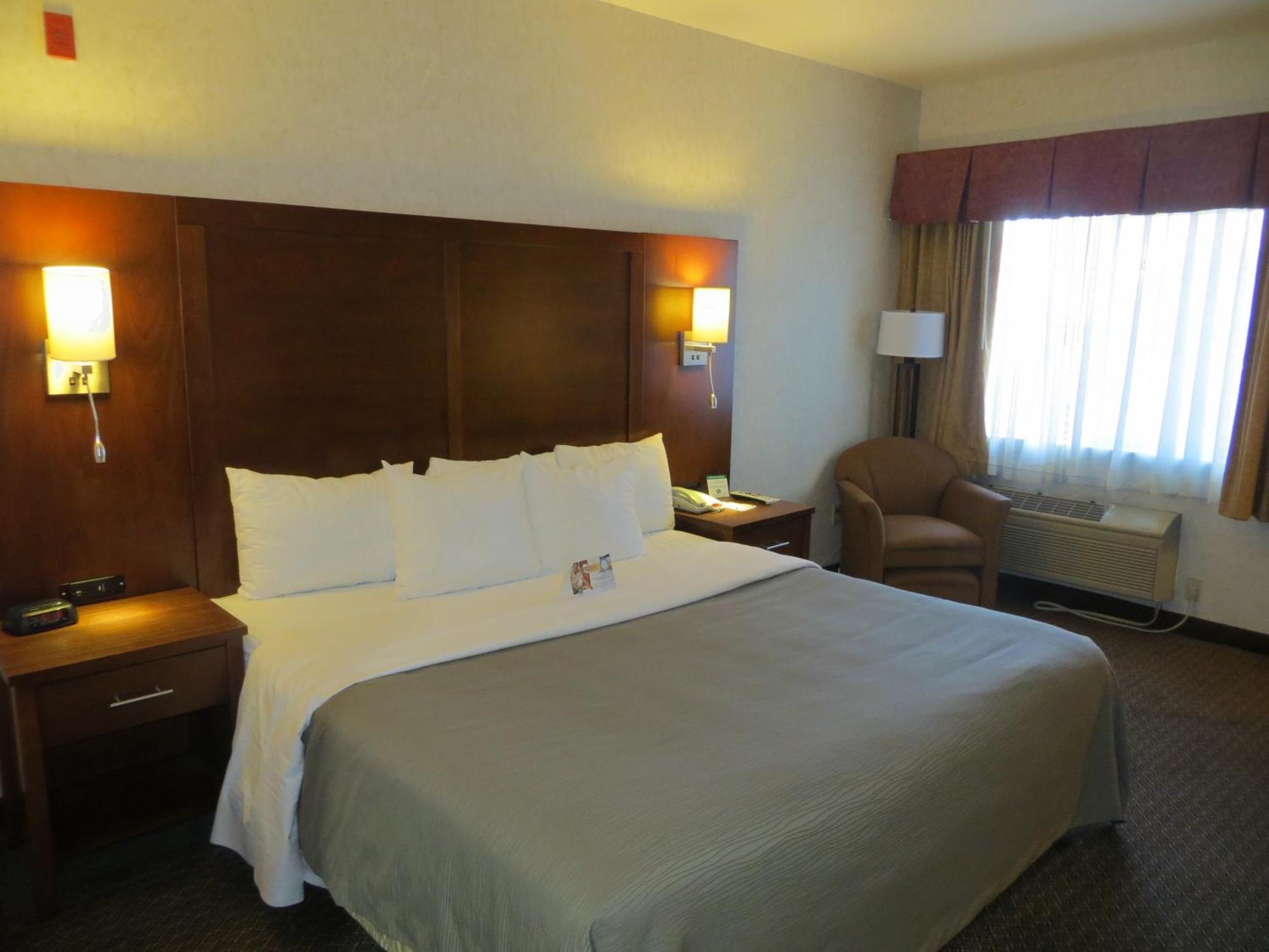 Comfort International Airport 2*