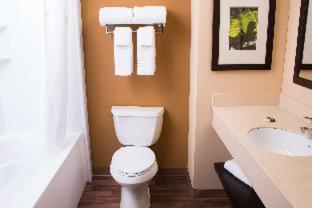 Extended America Premier - - Airport Hotel