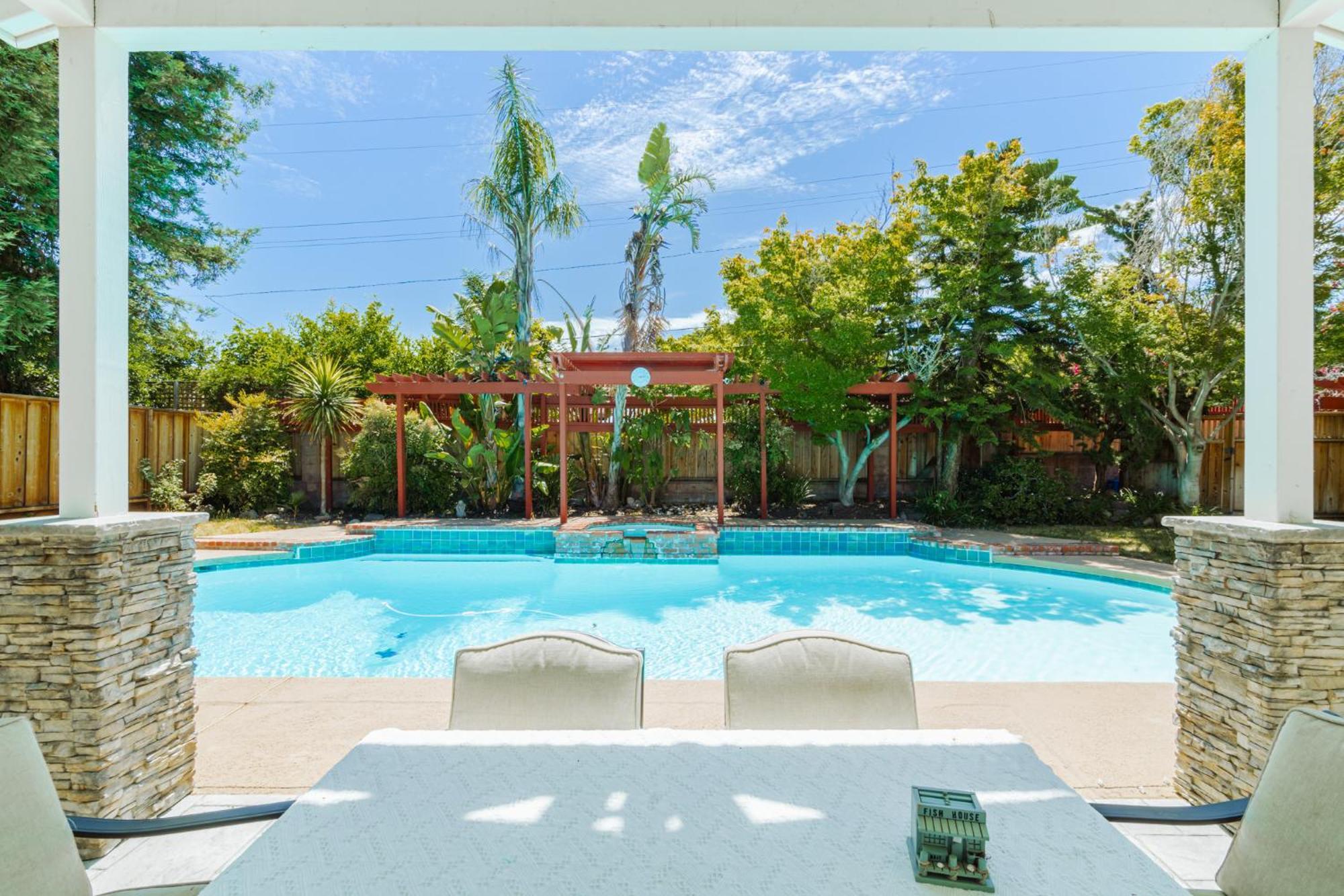 Holiday home # Marbella Lane - Blissful 4br W-pool In Sj *