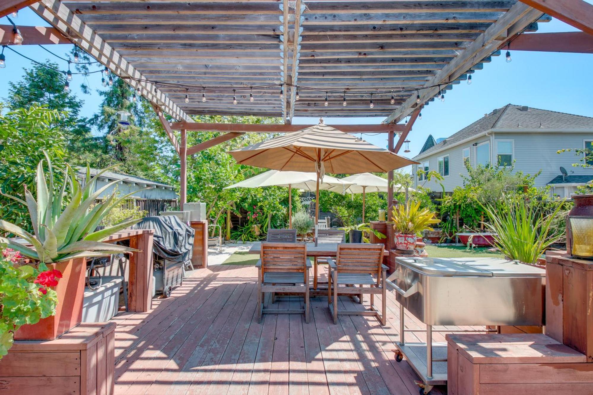 Apartment Downtown With Deck 1 Mi To Sap Center! San Jose