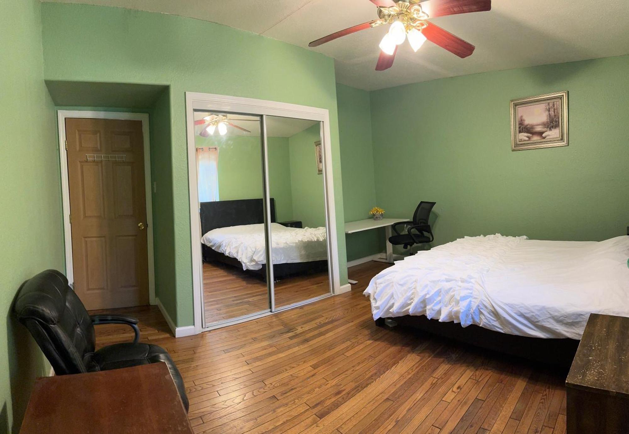 Homestay Cozy House Nested Around Trees ｃ San Jose