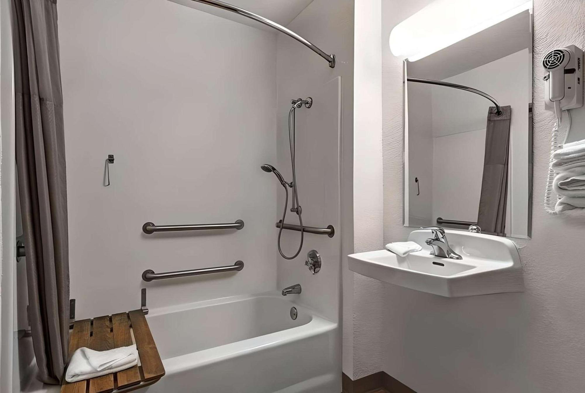 Park By Radisson, 2* San Jose