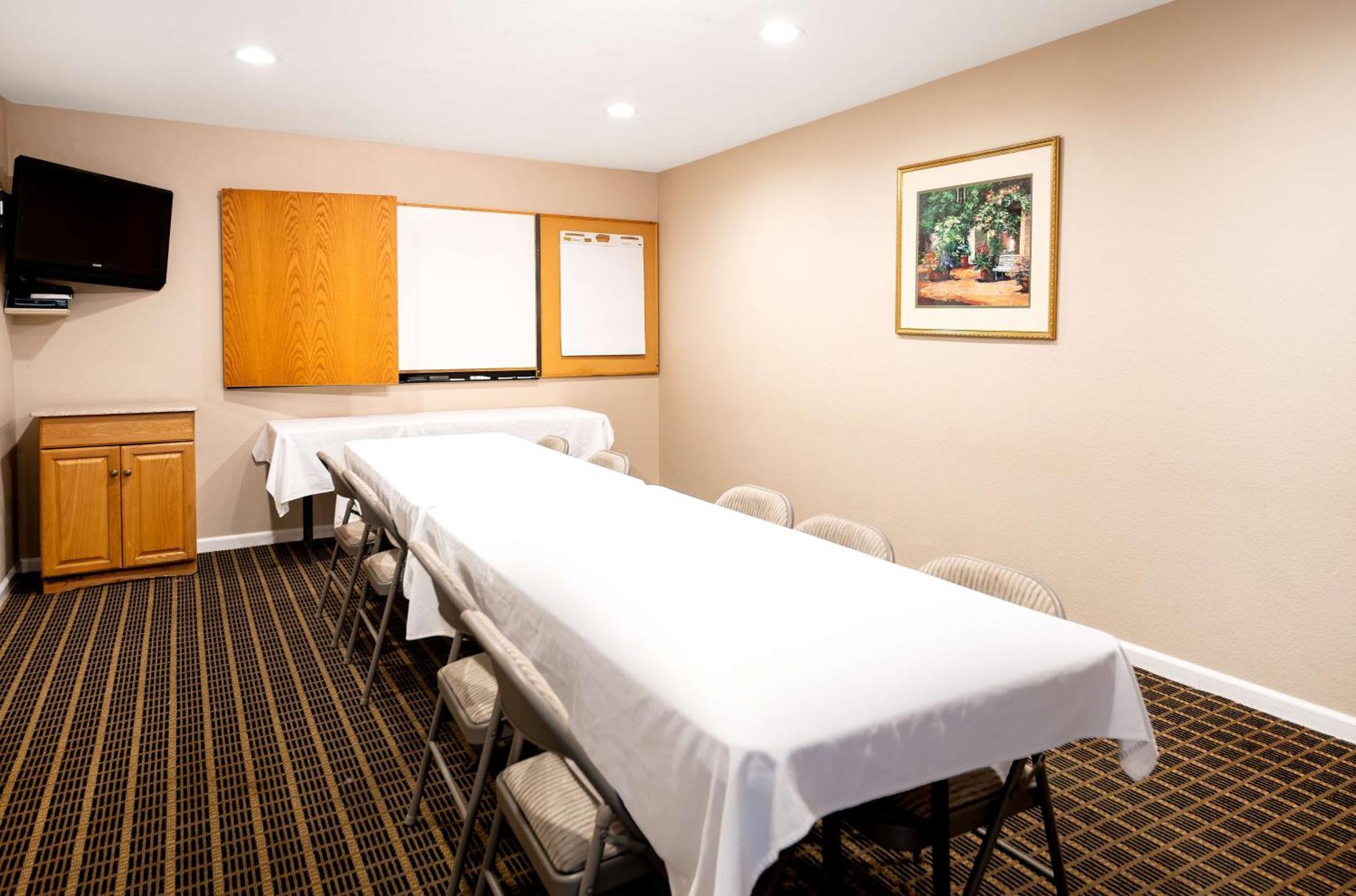 Surestayplus By Western Hotel