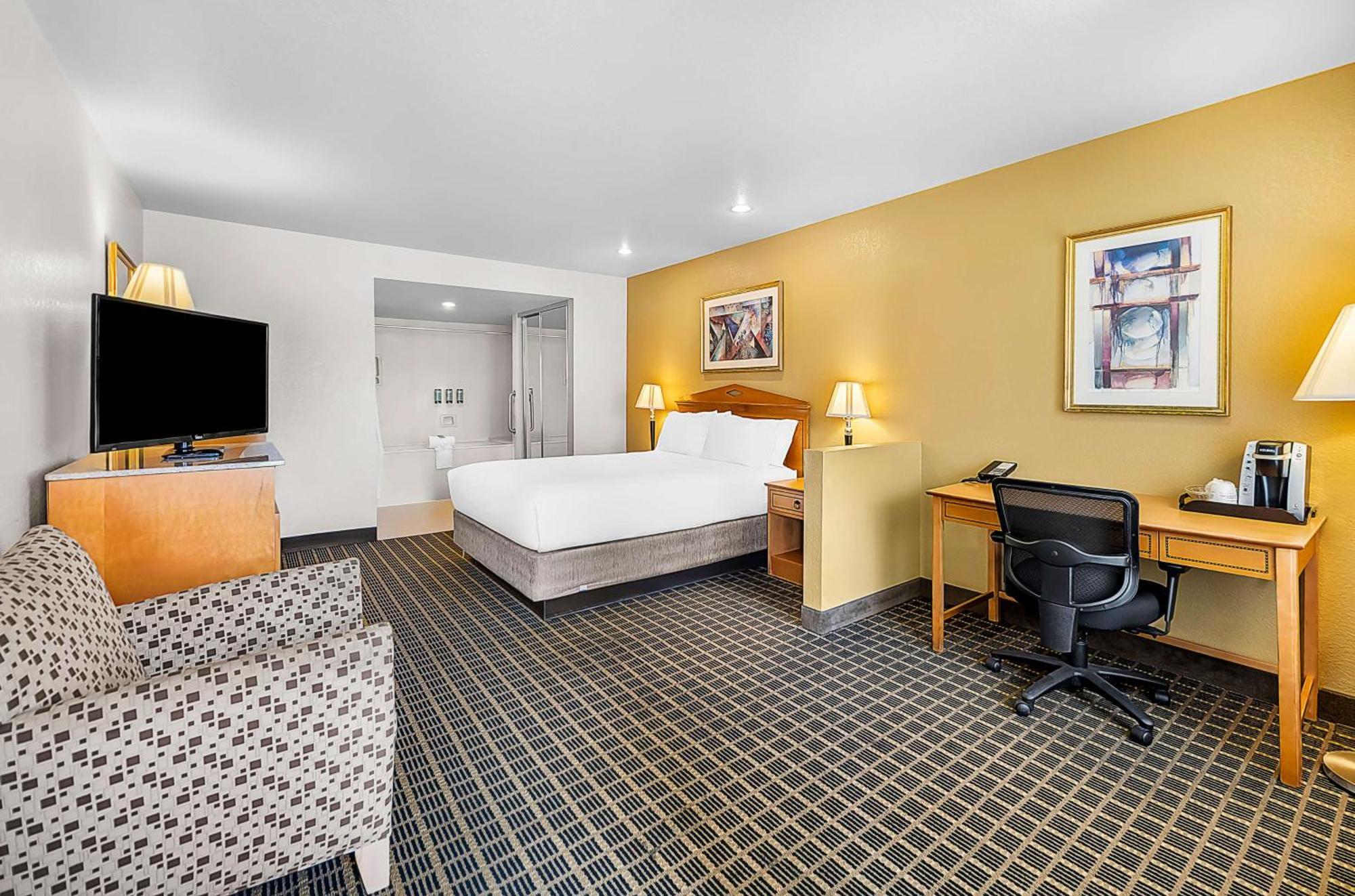 Hotel Surestayplus By Western San Jose
