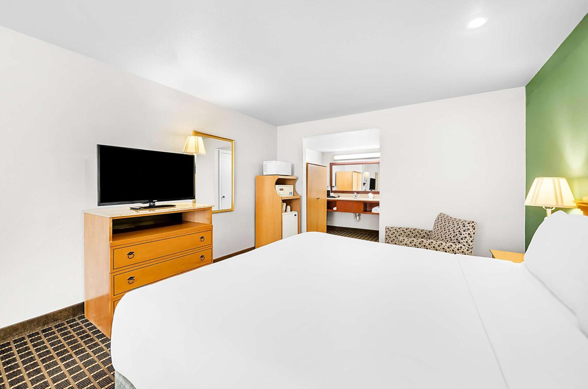 Surestayplus By Western Hotel