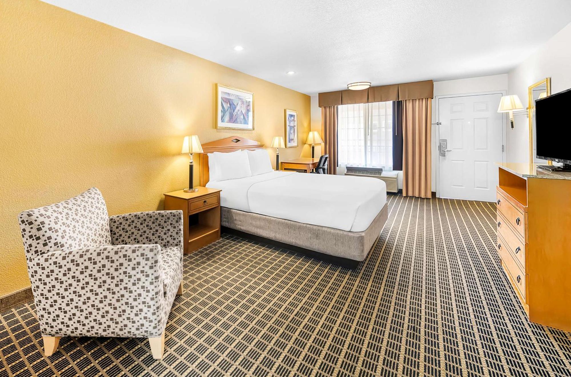 Surestayplus By Western Hotel