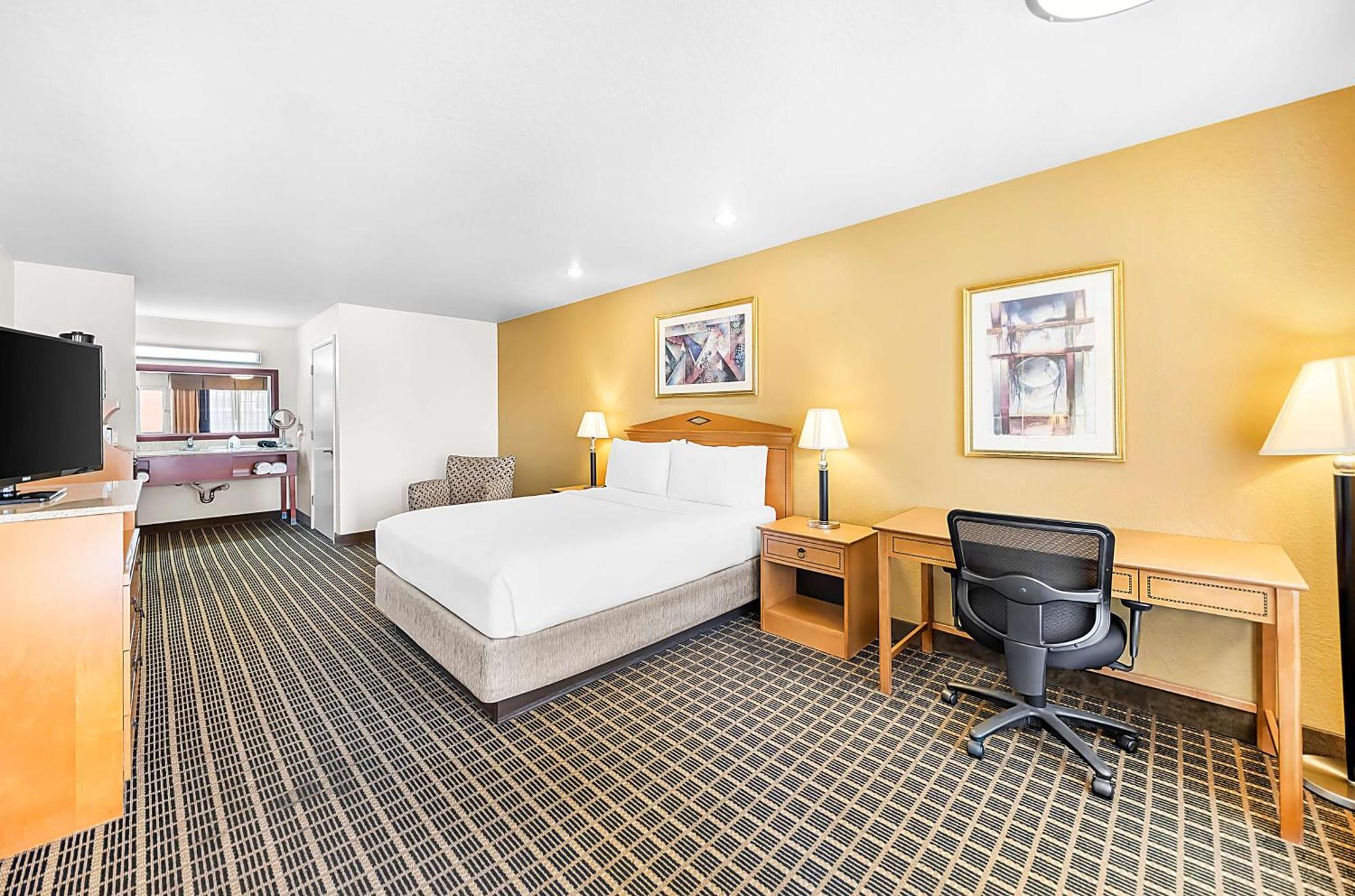 Hotel Surestayplus By Western