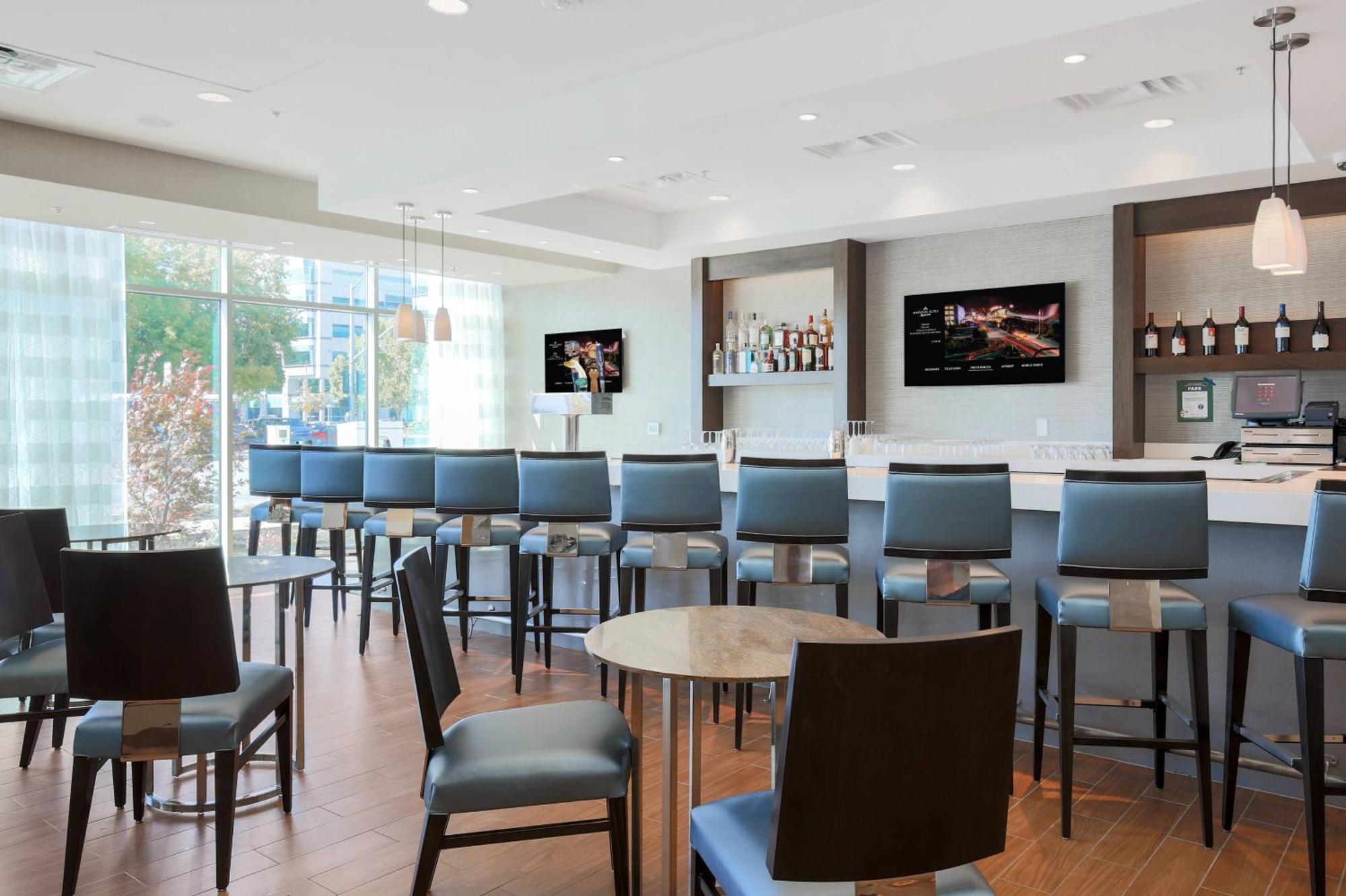 Springhill By Marriott Airport Hotel 3*