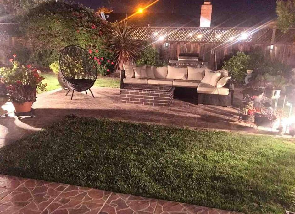 Gorgeous House In A Great And Campbell Area *