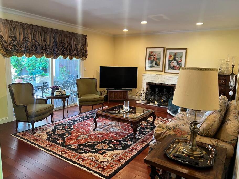 Gorgeous House In A Great And Campbell Area San Jose