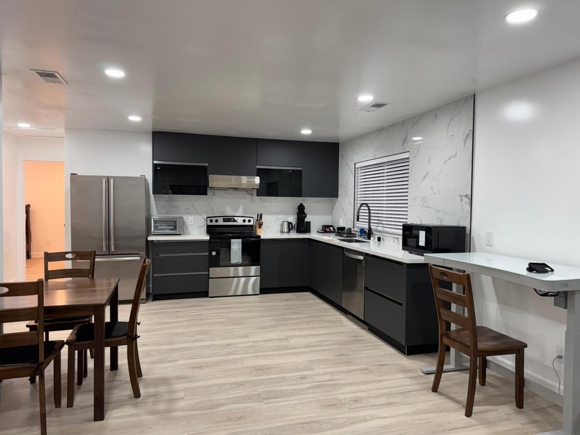 Sj3-a Fully In Style 2br 2ba Downtown Up To 20 Percent Off * San Jose