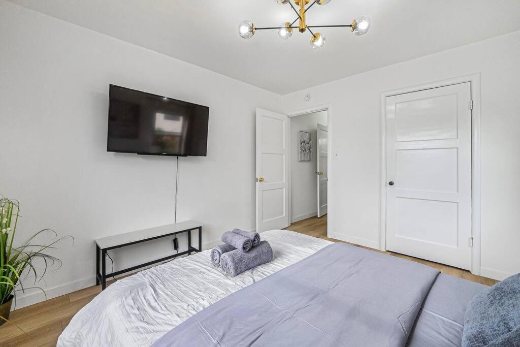 Sj Charm 3br House - Beautiful Renovation Holiday home San Jose