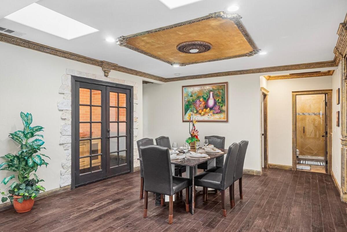Stunning Design 7bed5bath In Heart Holiday home San Jose