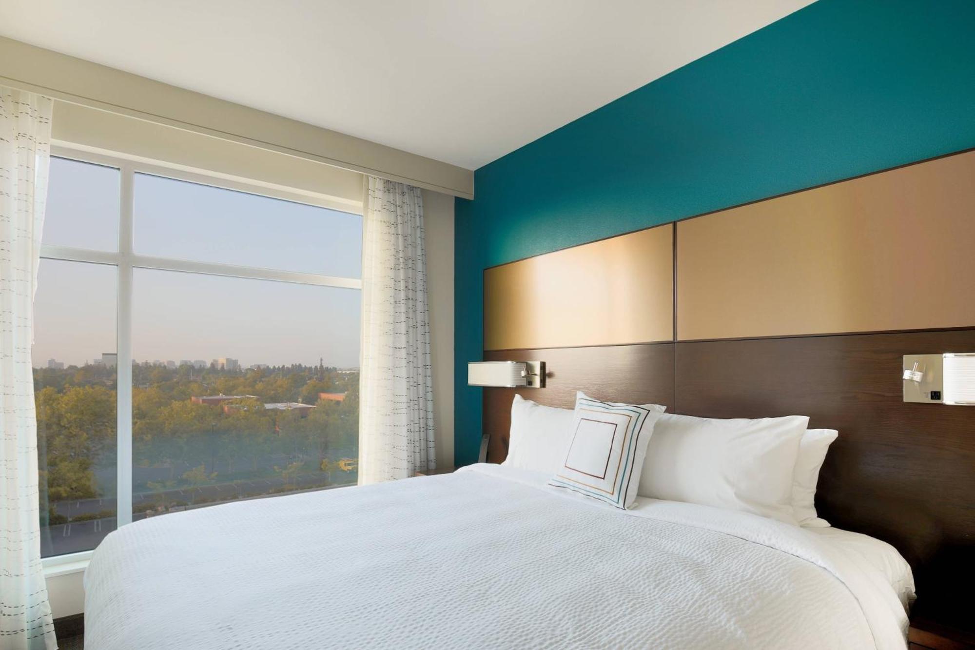 Hotel By Marriott Airport San Jose