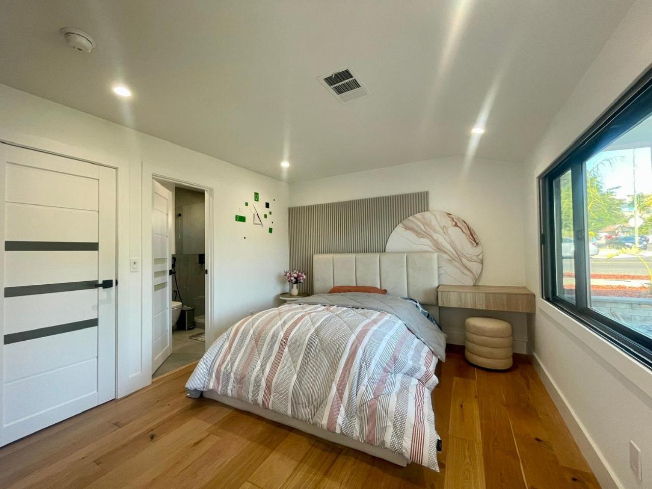Cozy Modern *