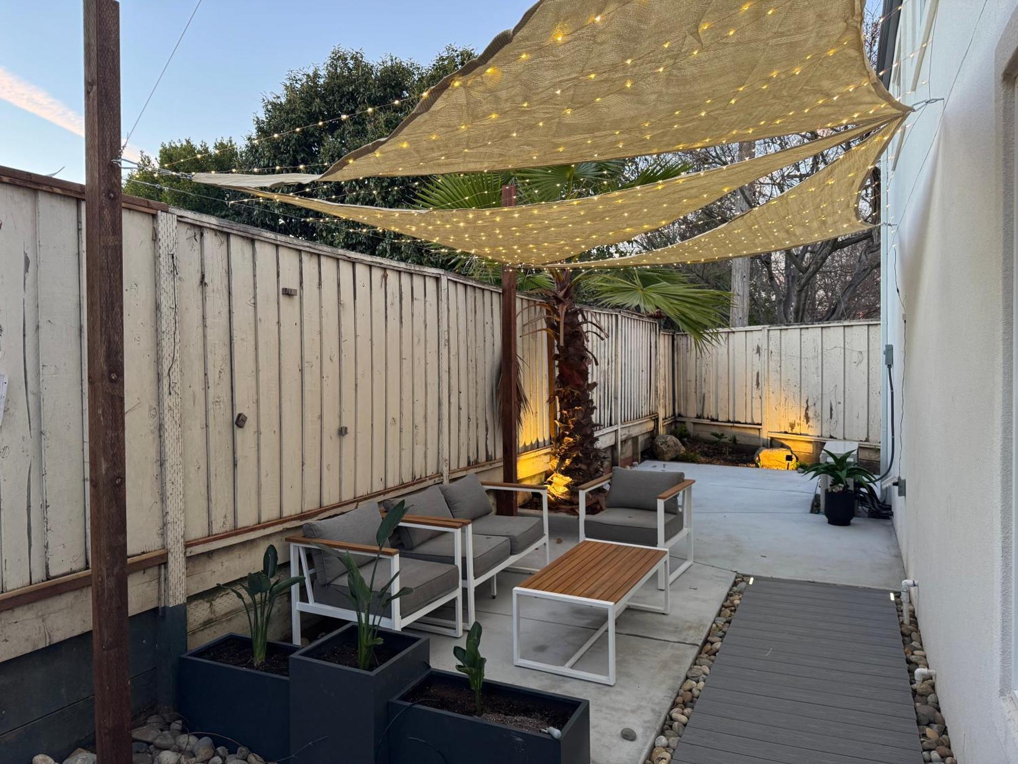 Apartment Family Pick, Mickey Dream Loft And Tree House