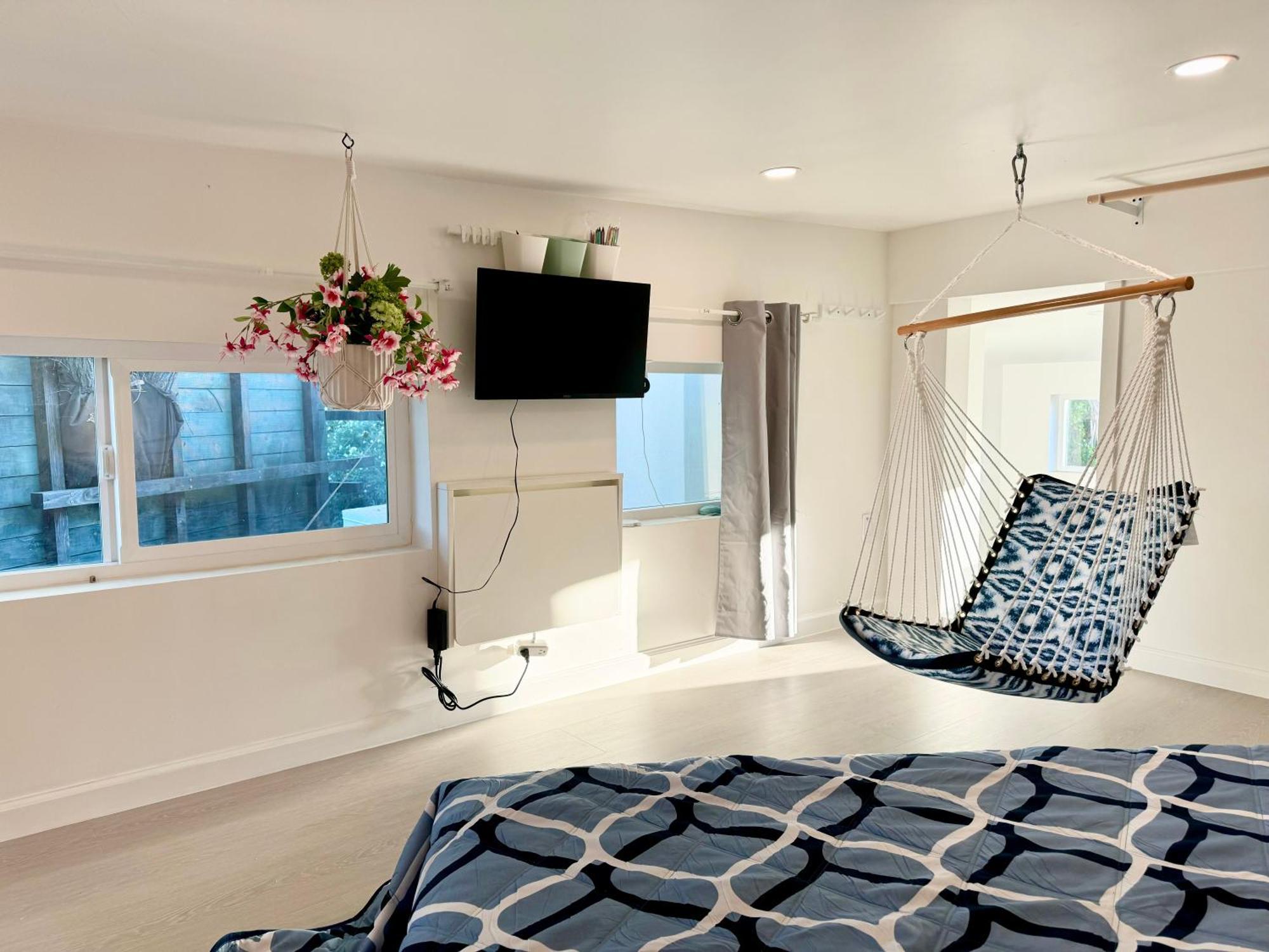 Apartment Family Pick, Mickey Dream Loft And Tree House