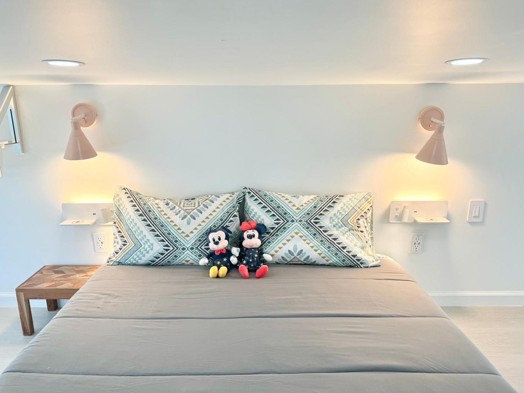 Family Pick, Mickey Dream Loft And Tree House Apartment