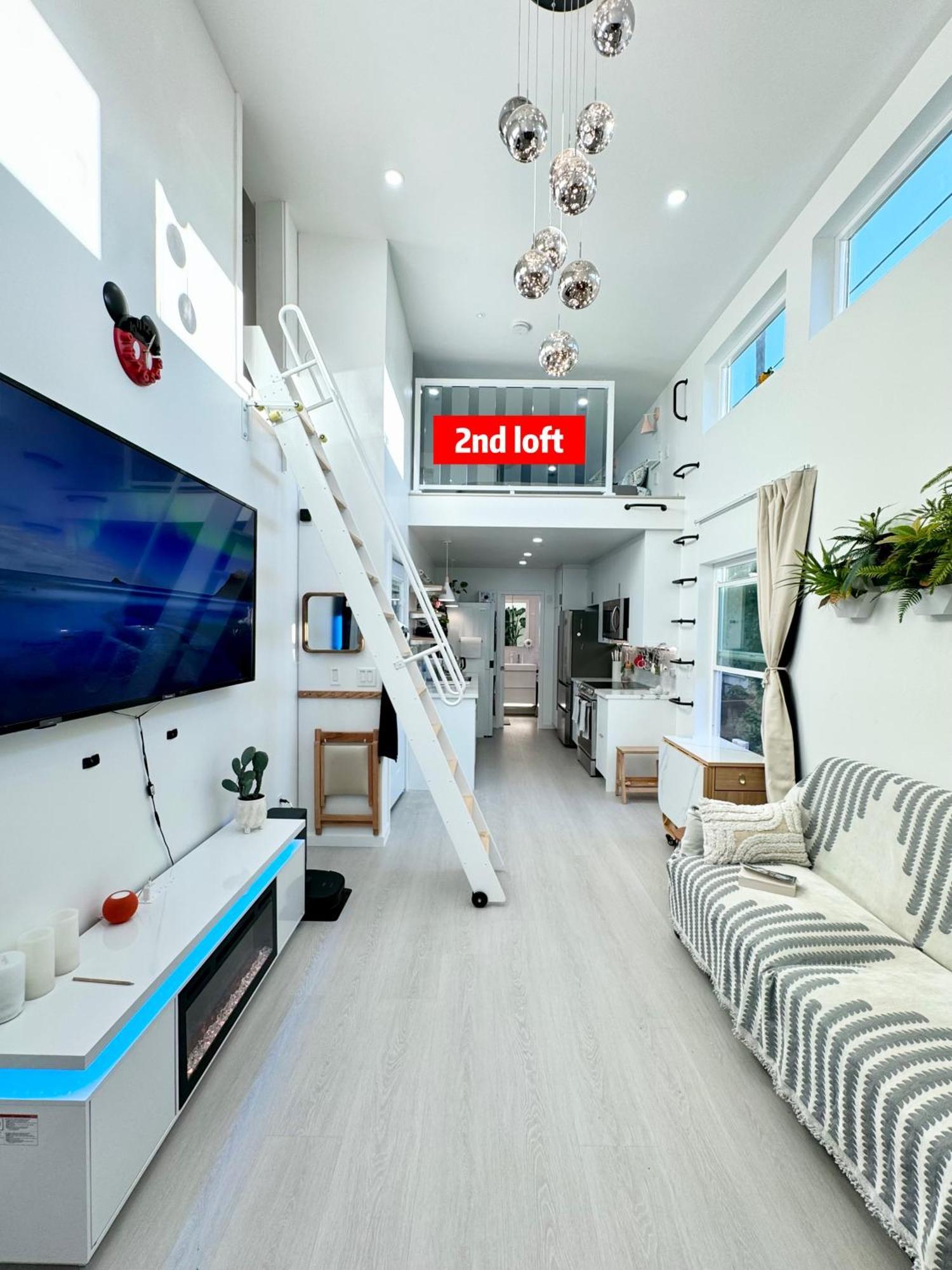 Family Pick, Mickey Dream Loft And Tree House Apartment *