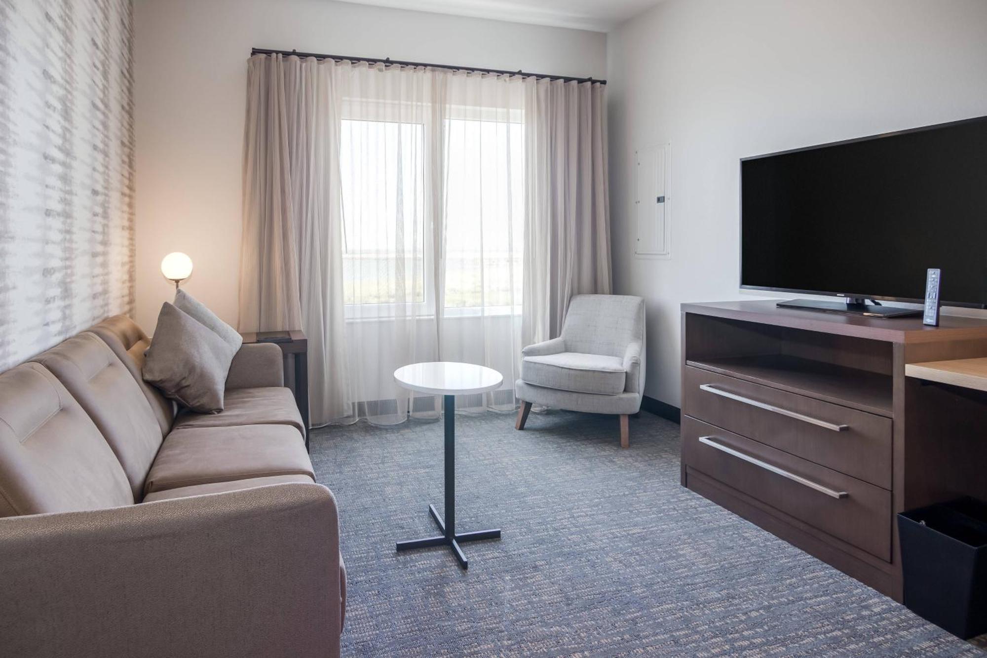 By Marriott North/silicon Valley Hotel