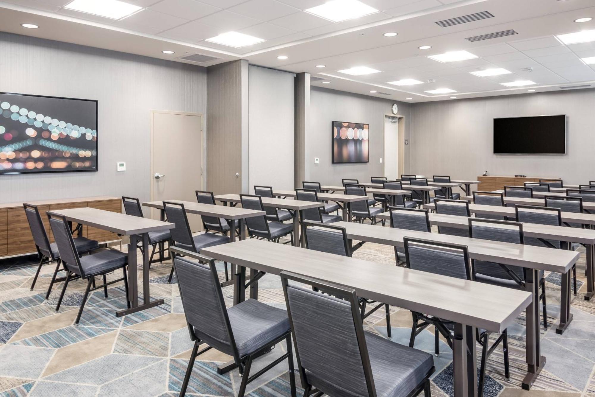 By Marriott North/silicon Valley Hotel 3*